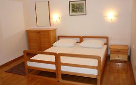 Apartmani Crikvenica 30072 - Goran